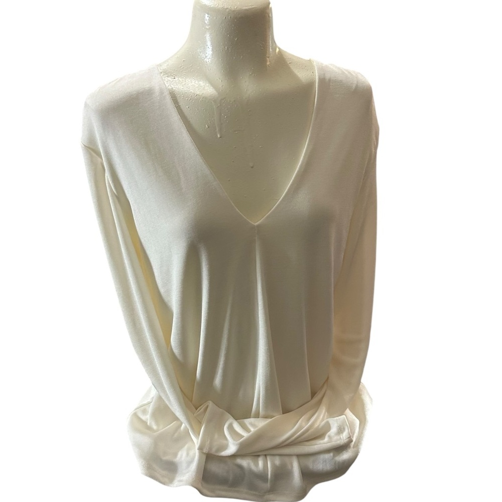 Nina Parker Off White Top New with Tags